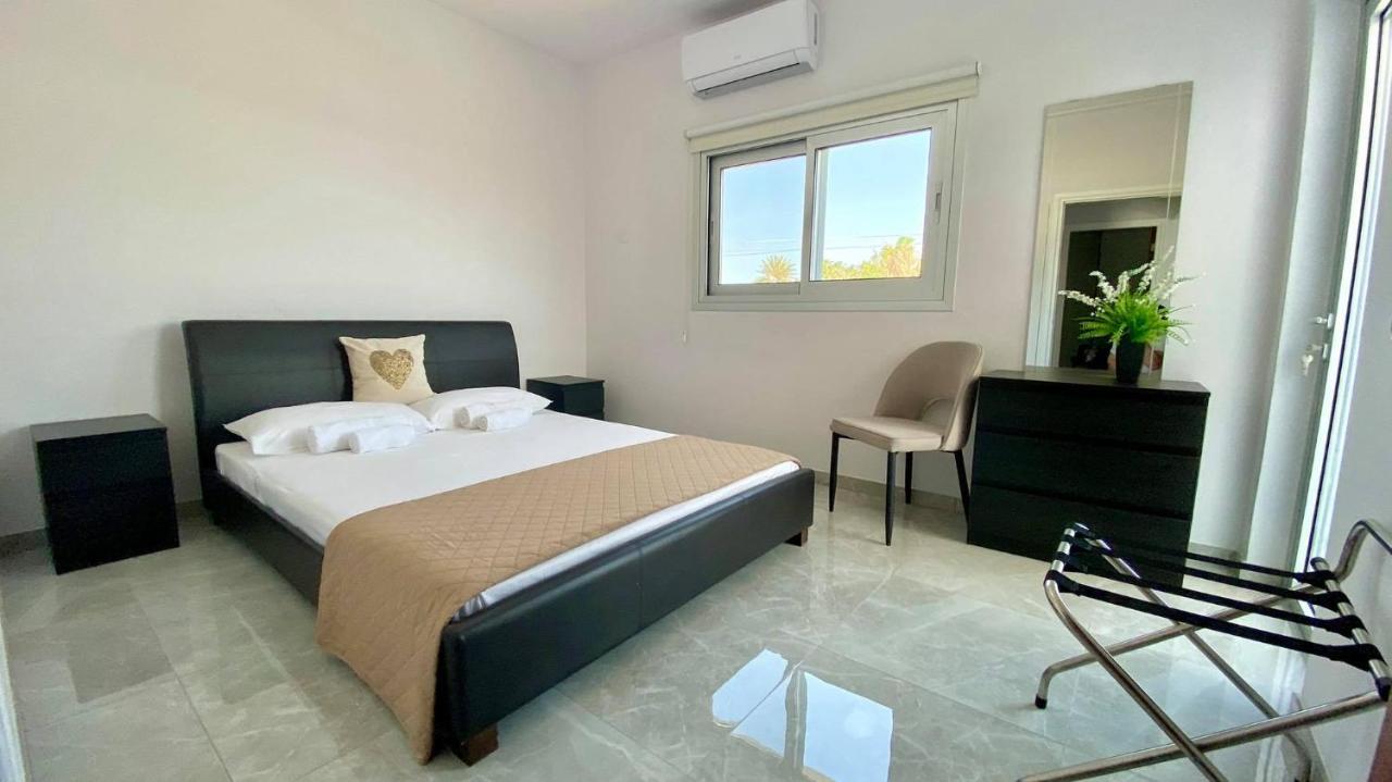 Napa Court 2 Apartman Ajía Nápa